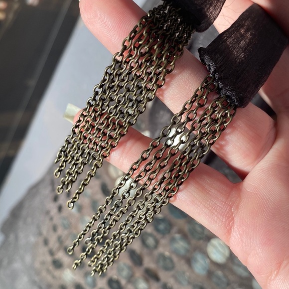 CECICO - sheer top: grey short ruffle sleeves, gold sequins & neck tie - L - Picture 13 of 16